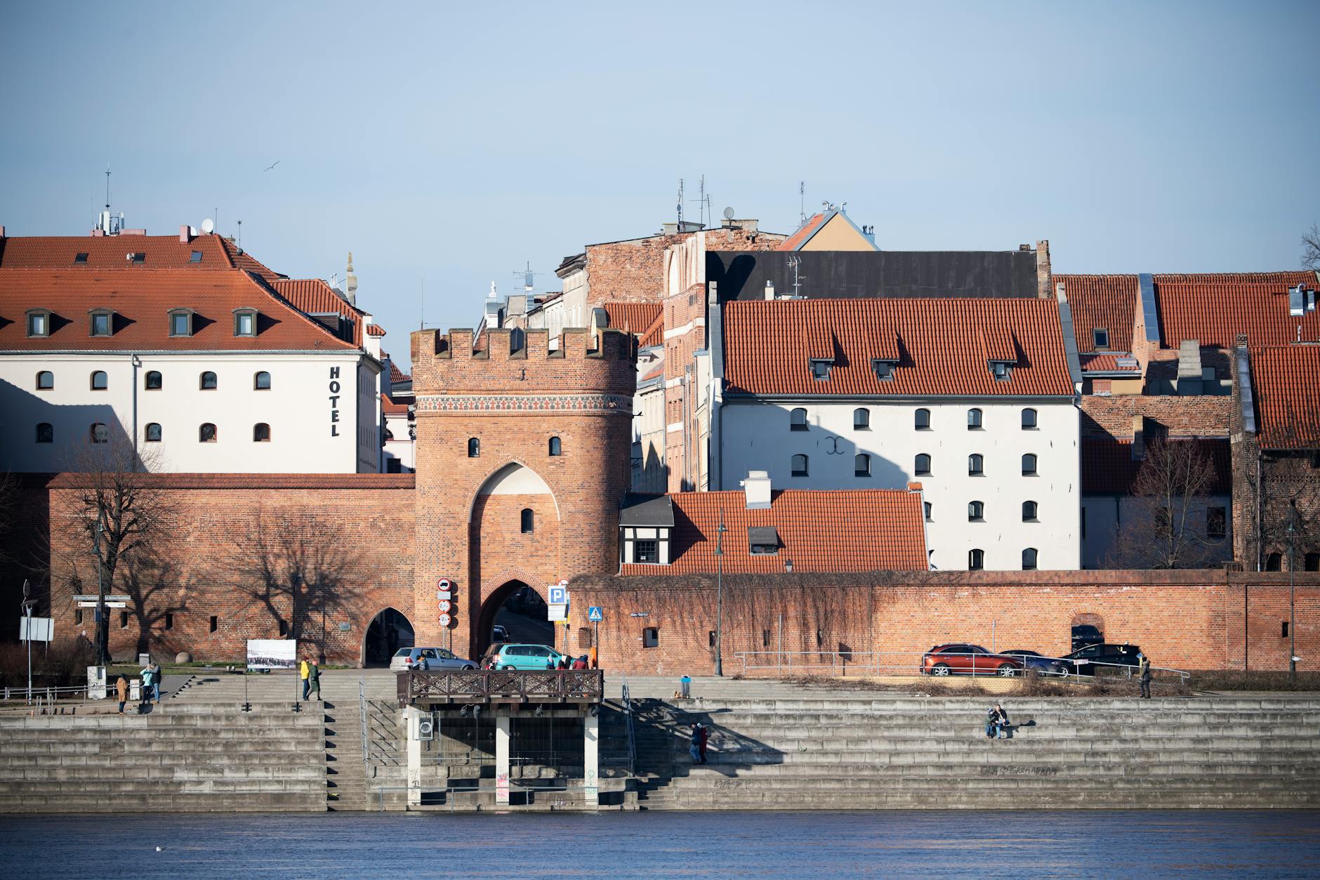 Toruń na rozdrożu: Kongres międzynarodowy kontra utrudnienia na drogach